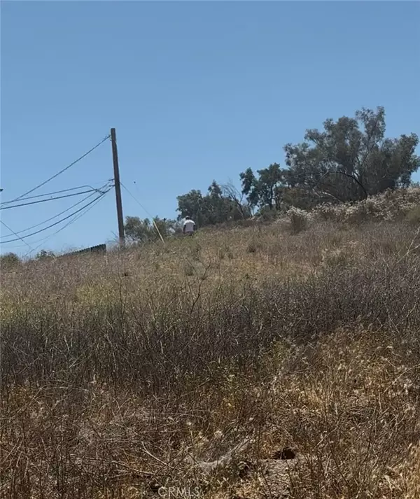 Lake Elsinore, CA 92530,0 Ryan