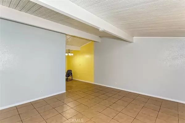 Victorville, CA 92395,15521 Heartsease Lane