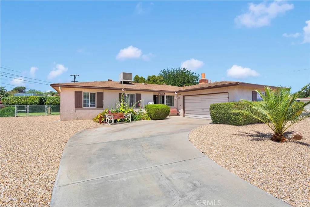 15506 Del Rey Drive, Victorville, CA 92395