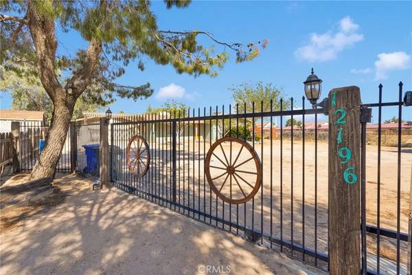12196 Toltec Drive, Apple Valley, CA 92308