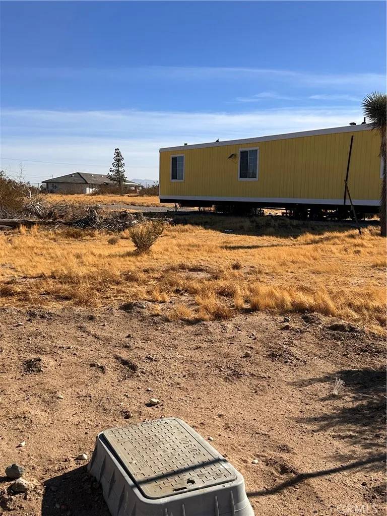 Phelan, CA 92371,12729 Rochester