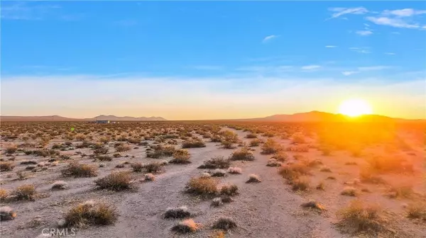 4625511 Drifting Sands Rd, Adelanto, CA 92301