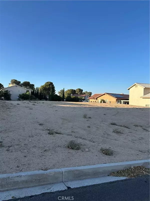 Helendale, CA 92342,14852 Autumn