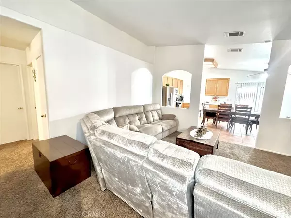 Victorville, CA 92395,12733 Appian Avenue