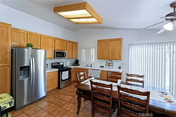 Victorville, CA 92395,12733 Appian Avenue