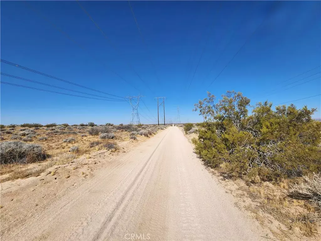 Hinkley, CA 92347,25 Near Powerline