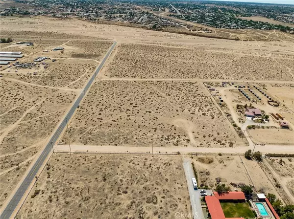 Apple Valley, CA 92308,19750 Deep Creek