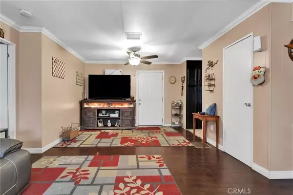 22838 Bear Valley #30, Apple Valley, CA 92308