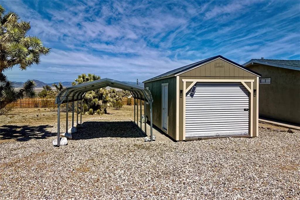 Lucerne Valley, CA 92356,32816 Topaz Road