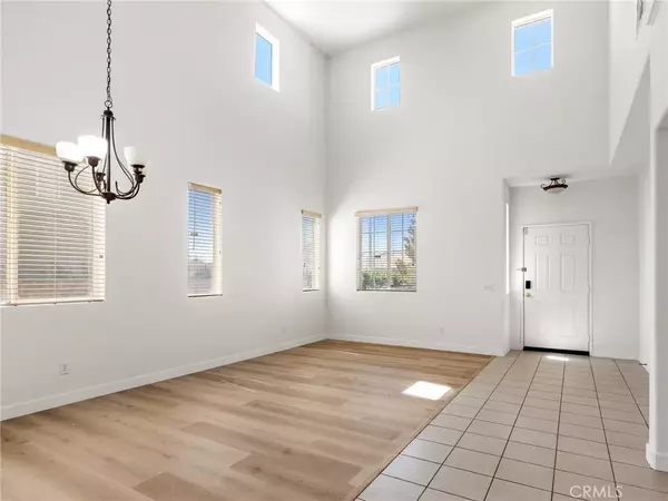 Victorville, CA 92394,14580 Phoenix Street