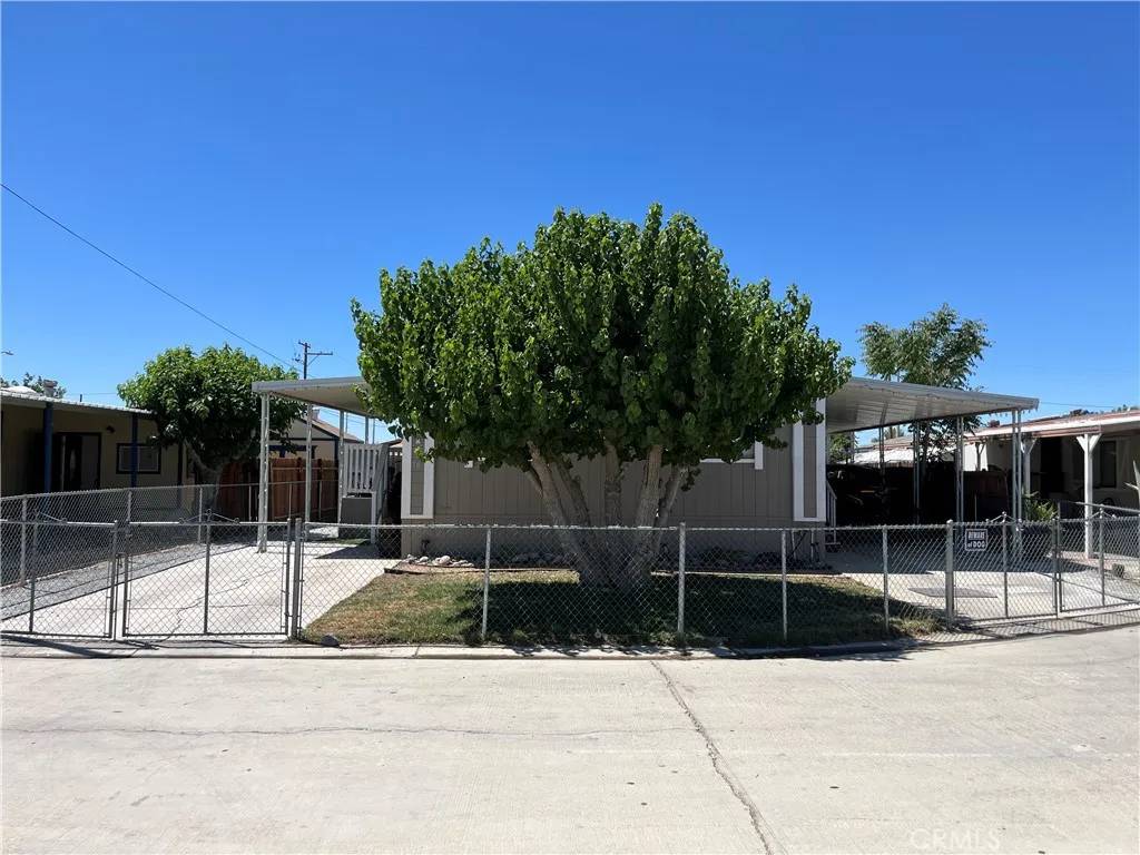 11420 Lee #18, Adelanto, CA 92301