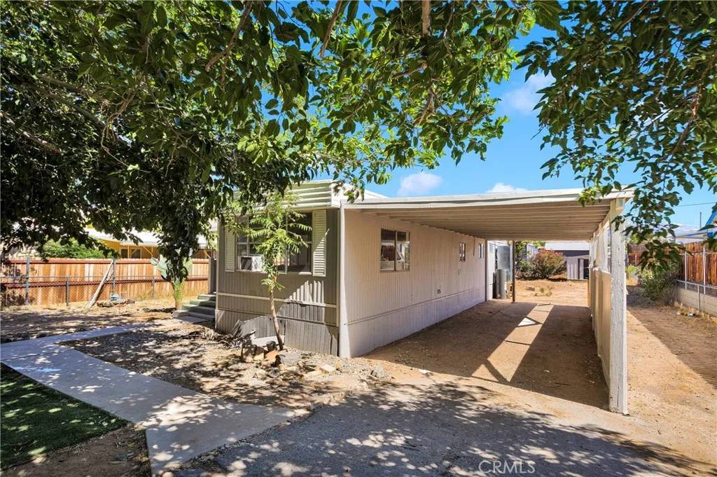 Hesperia, CA 92345,19249 Monterey Street
