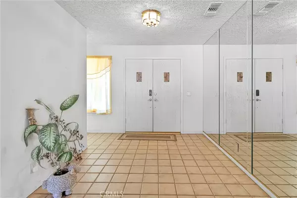 Apple Valley, CA 92307,19428 Shasta Road