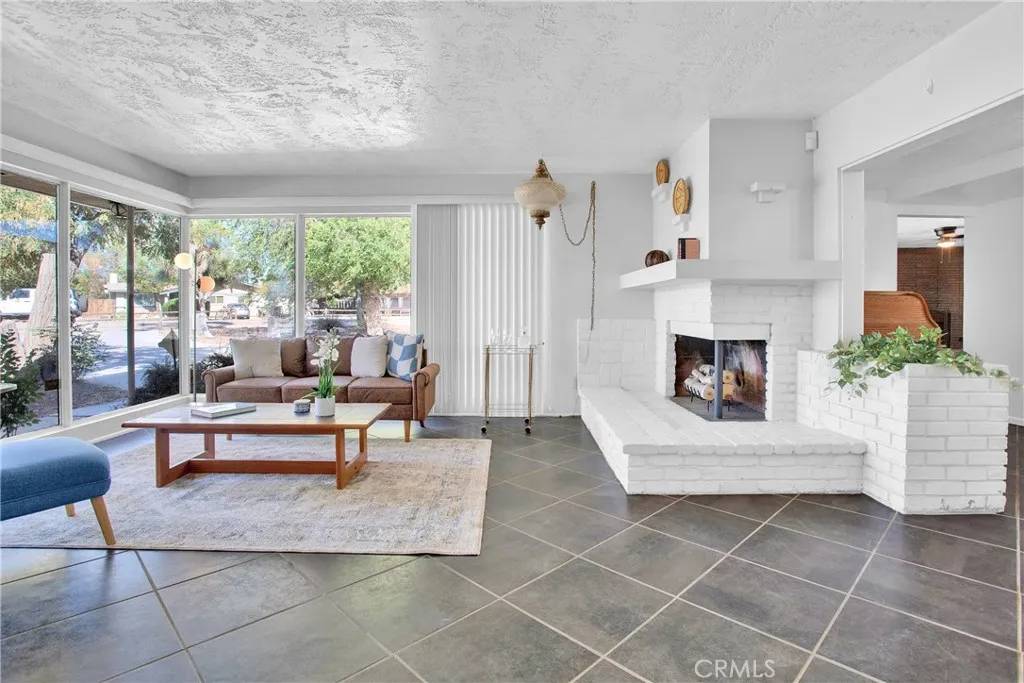 Apple Valley, CA 92308,13076 Osage Road