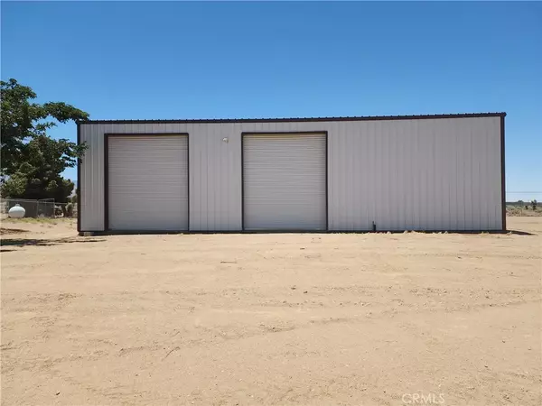 9191 White Road, Phelan, CA 92371