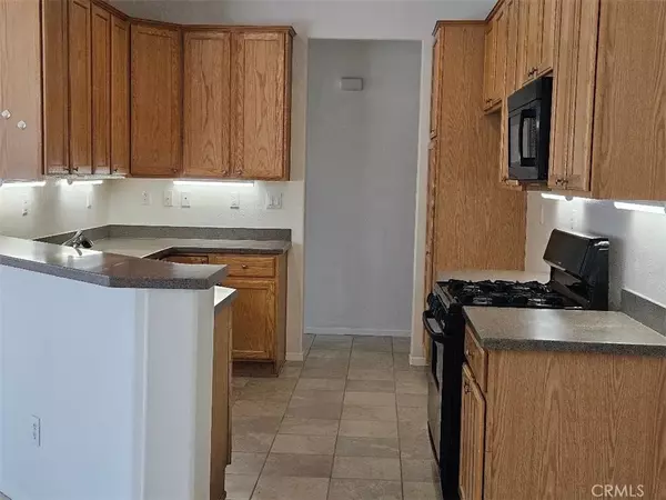 Adelanto, CA 92301,15857 Fremont Street