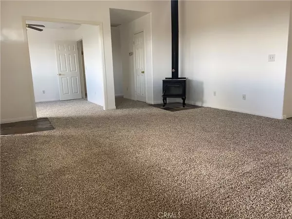 Pinon Hills, CA 92372,8978 Broken Spur Road