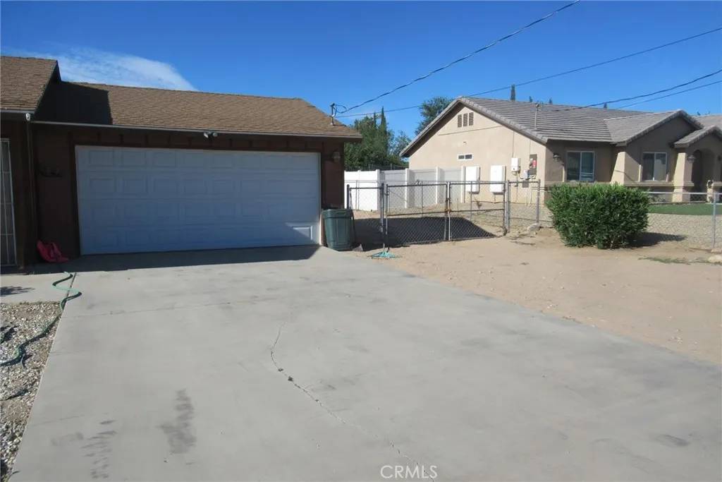 Hesperia, CA 92345,19019 Madrone Street