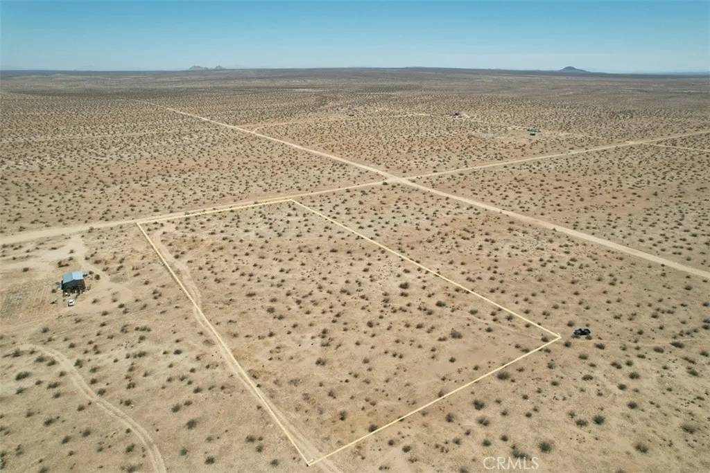 Adelanto, CA 92301,0 Pineridge Rd