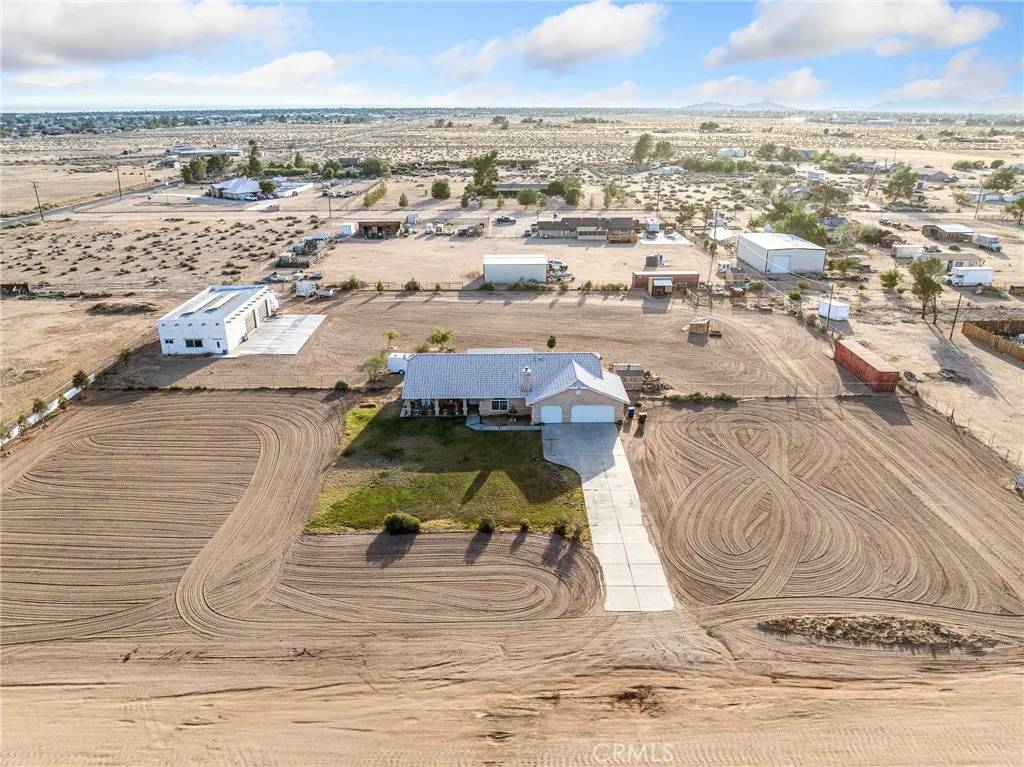 Apple Valley, CA 92307,13776 Natoma Road
