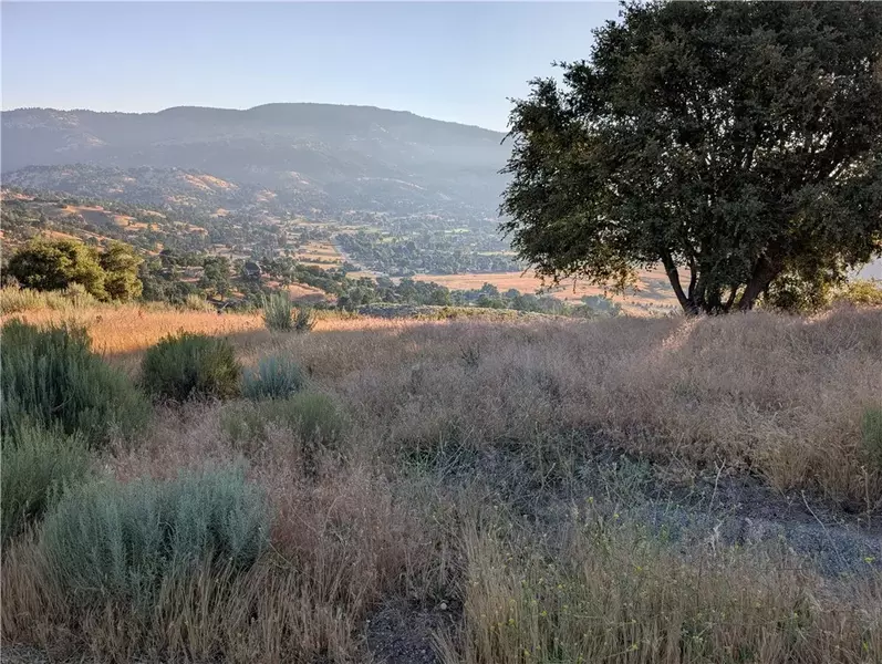 30700 Fox Ridge Court, Tehachapi, CA 92561