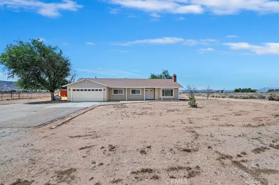 23405 Ramona Avenue, Apple Valley, CA 92307