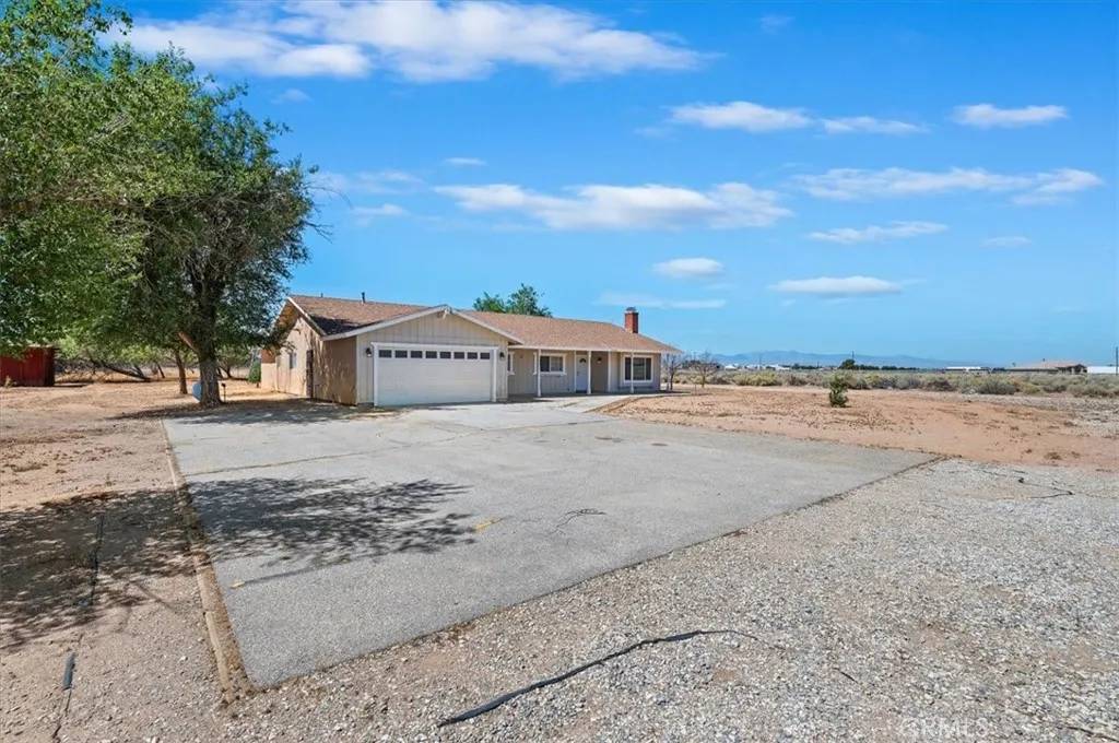 Apple Valley, CA 92307,23405 Ramona Avenue