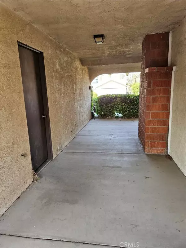 Victorville, CA 92395,12546 Rain Shadow Road