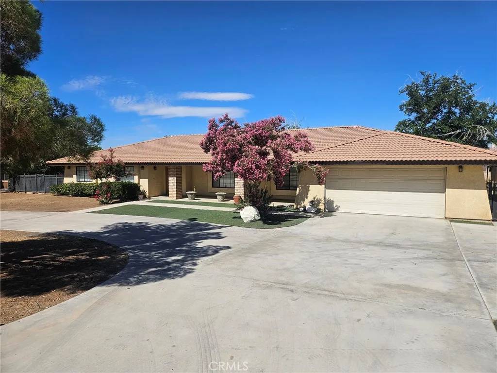 13114 Choco Road, Apple Valley, CA 92308