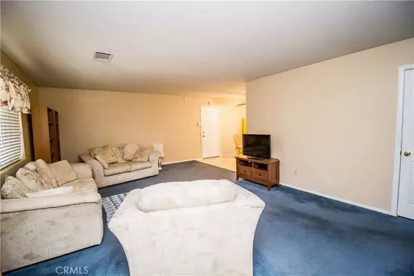 Apple Valley, CA 92308,21295 Wisteria Street