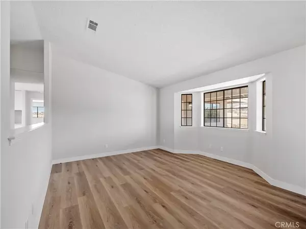 Phelan, CA 92371,5620 Ailanthus Street