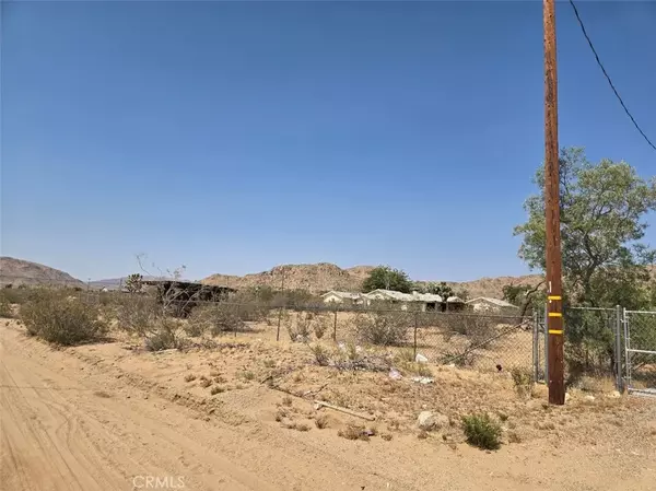 Apple Valley, CA 92307,14963 Laguna Seca