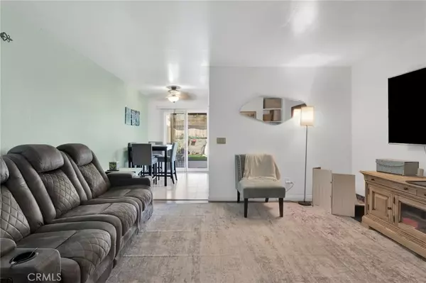 San Bernardino, CA 92407,2660 Twain Dr #15