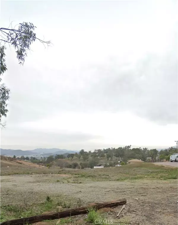 9 Gunder, Lake Elsinore, CA 92530