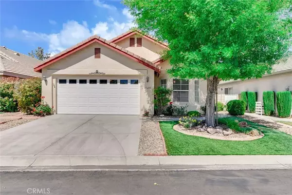 11241 Pleasant Hills Drive, Apple Valley, CA 92308