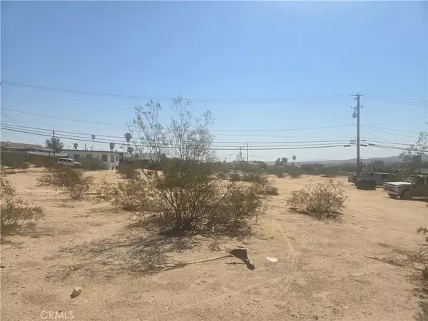 29 Palms, CA 92277,5915 Adobe