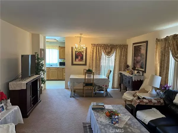 Apple Valley, CA 92308,11580 Oak Street