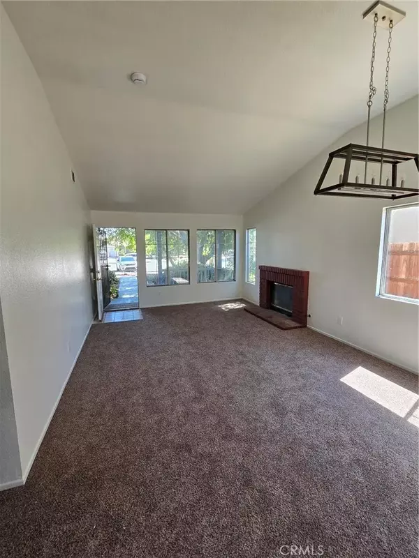 Adelanto, CA 92301,15182 Amber Way