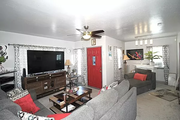 Barstow, CA 92311,108 W Grandview Drive