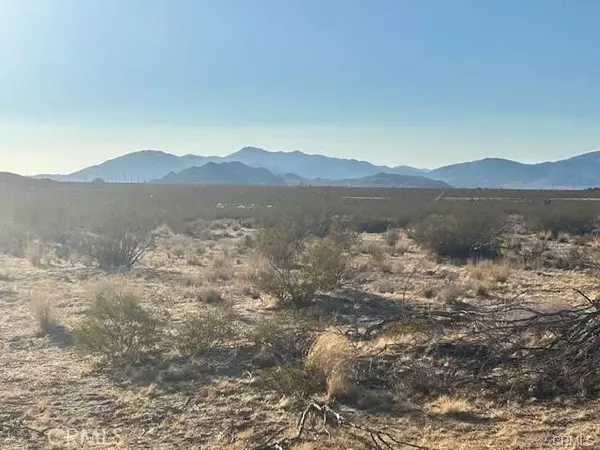 112 Colusa, Apple Valley, CA 92307