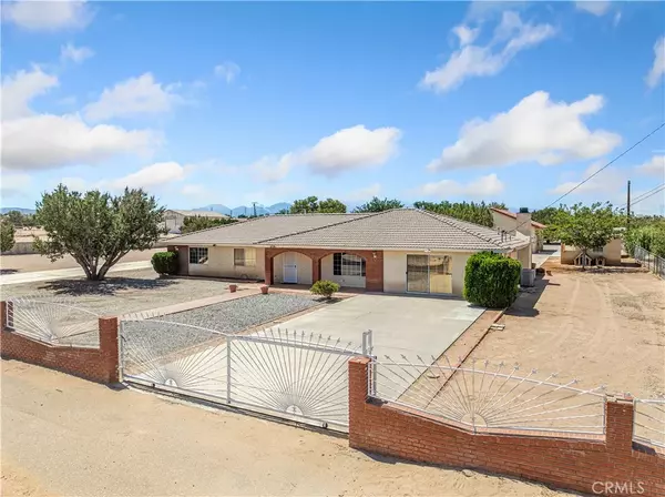 8756 Oakwood Avenue, Hesperia, CA 92345