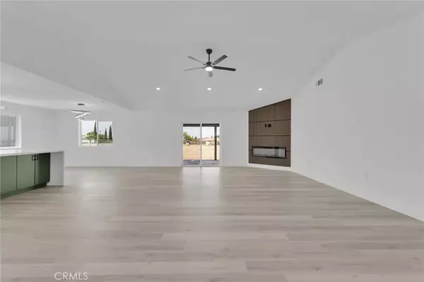 Hesperia, CA 92345,16212 Mesquite St