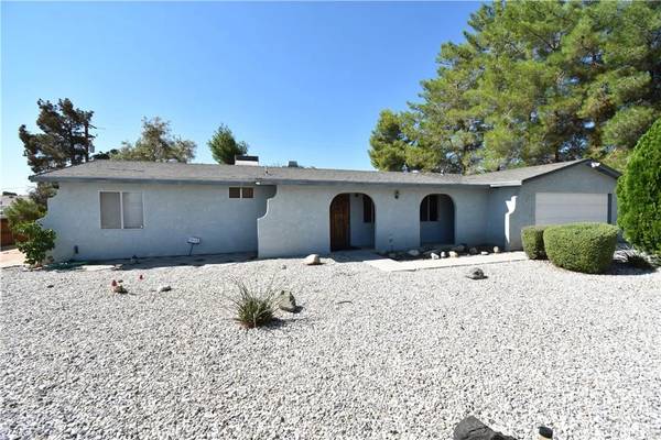 19905 Red Feather Road, Apple Valley, CA 92307