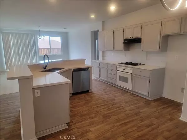 Victorville, CA 92392,12912 Amador Street