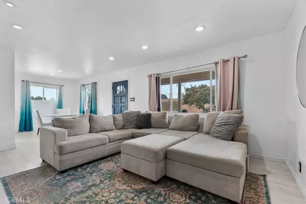 La Mirada, CA 90638,14828 Rayfield Drive