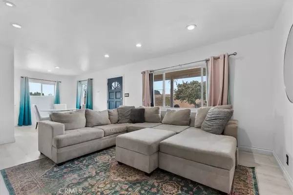 La Mirada, CA 90638,14828 Rayfield Drive