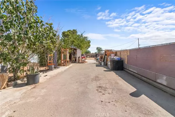 Adelanto, CA 92301,12037 Lee Ave