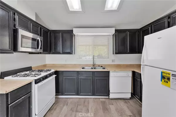 Hesperia, CA 92345,19109 Hinton Street