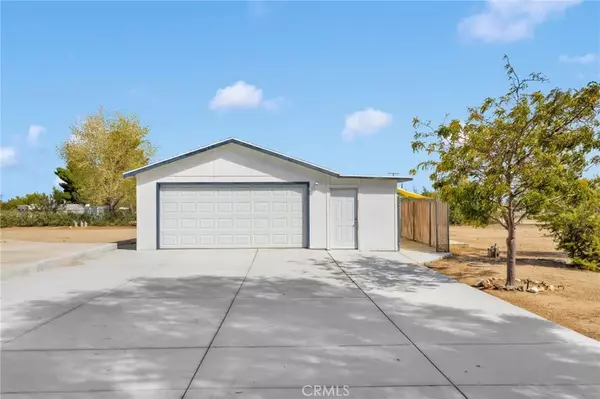 Phelan, CA 92371,13528 Center Lane