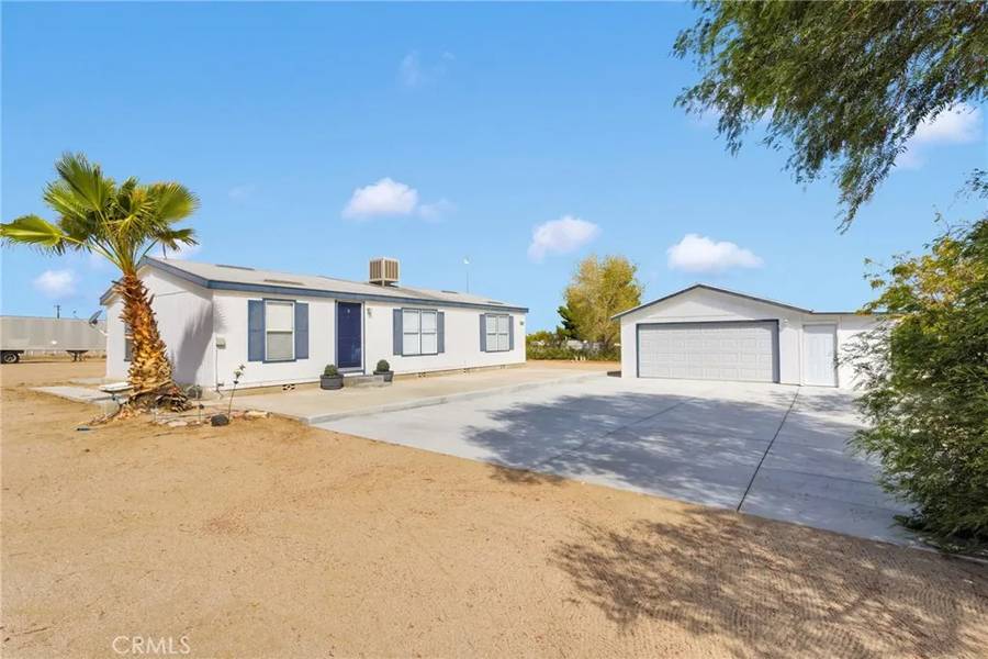 13528 Center Lane, Phelan, CA 92371